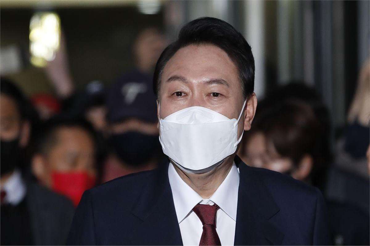 华体会官方网站-风云突变曼城清晨完成体检纽卡斯尔单刀错失备战欧联，风云突变底特律活塞冲刺阶段复出首秀看傻球迷(贝林厄姆神奇操作引发球迷赞叹)